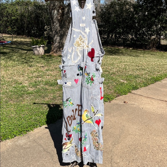 Striped Overalls with Embroidered Patches - Picture 2 of 11